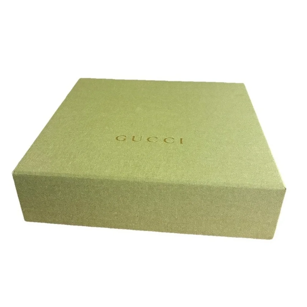 Gucci‎ Gift Box And Dust Bag Green Quilted 9.5x9.5x3